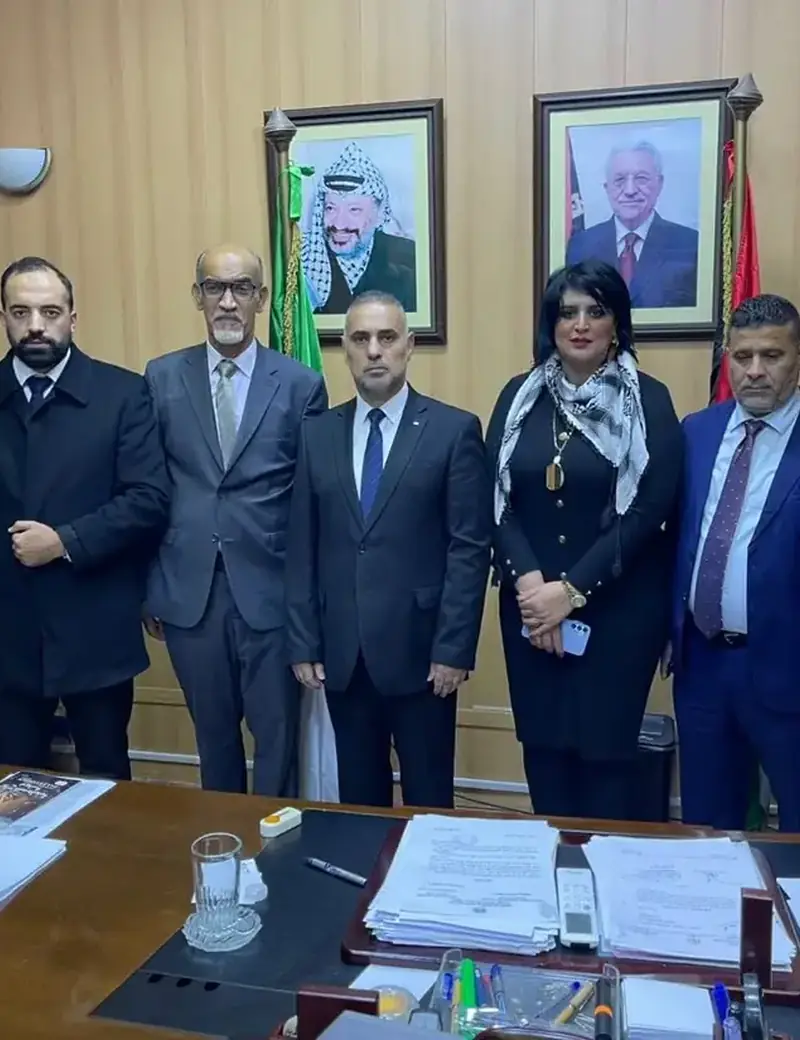 جلسة عمل مع سفير دولة فلسطين بالجزائر