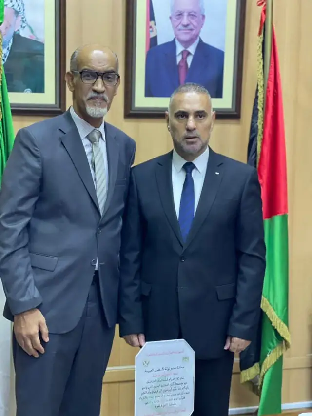 Séance de travail avec l’ambassadeur de l’État de Palestine en Algérie