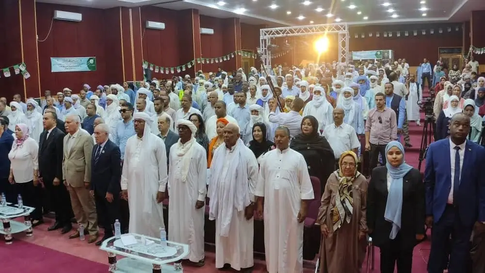 Adrar : la coordinatrice et des membres du bureau du Bloc au meeting du FLN